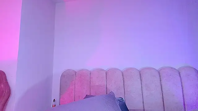 mia stanfort online show from 7, 1, 2026