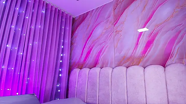 mia stanfort online show from 10, 2, 2026