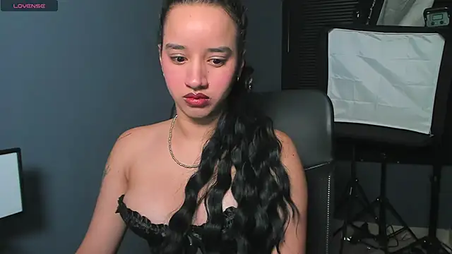 Snapshot of emilyrouxe chatting on 9, 12, 2024 emilyrouxe online show from 9, 12, 2024