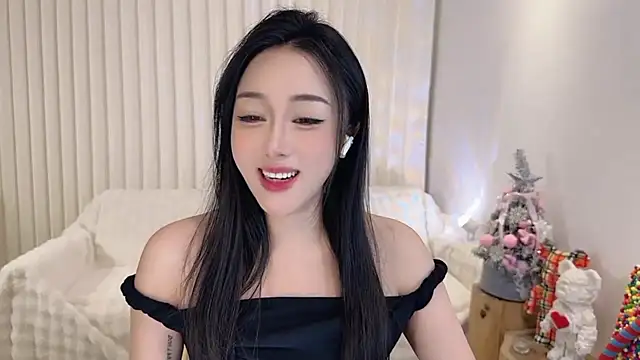 Snapshot of K-moumou chatting on 6, 1, 2025 K-moumou online show from 6, 1, 2025