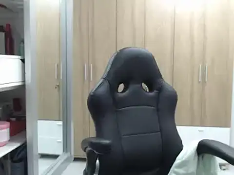 Snapshot of RoxanaLove9 chatting on 6, 2, 2025 RoxanaLove9 online show from 6, 2, 2025