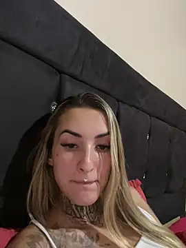 hotskinny1 online show from 22, 2, 2025