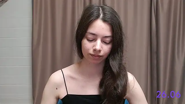 Snapshot of sweet_sweet_angel chatting on 26, 6, 2026 sweet sweet angel online show from 26, 6, 2026