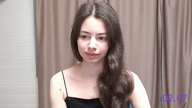 Snapshot of sweet_sweet_angel chatting on 2, 7, 2026 sweet sweet angel online show from 2, 7, 2026