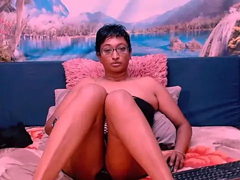 Snapshot of indianspicey chatting on 15, 1, 2025 indianspicey online show from 15, 1, 2025