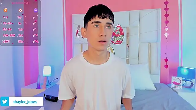 Thayler jones online show from 3, 3, 2025