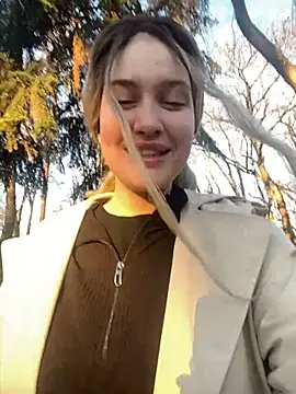 KikiWatson online show from 3, 1, 2025