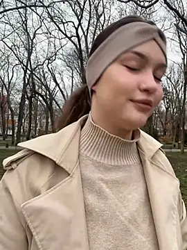 KikiWatson online show from 23, 1, 2025