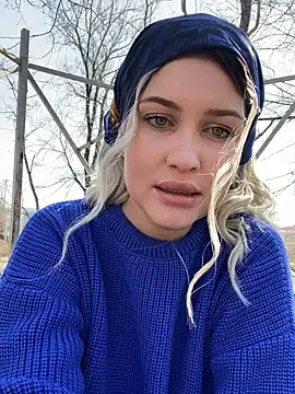 KikiWatson online show from 7, 3, 2025