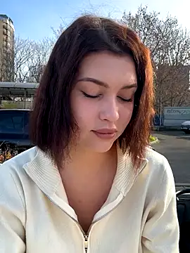 KikiWatson online show from 23, 11, 2025