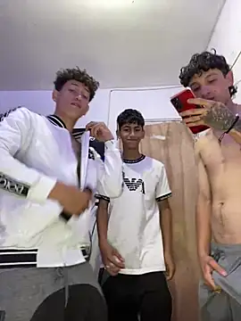 Snapshot of LatinBoysxxx chatting on 27, 1, 2025 LatinBoysxxx online show from 27, 1, 2025