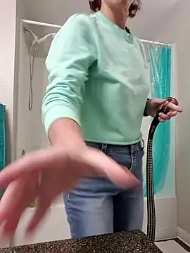 thatonespicychick online show from 4, 1, 2025