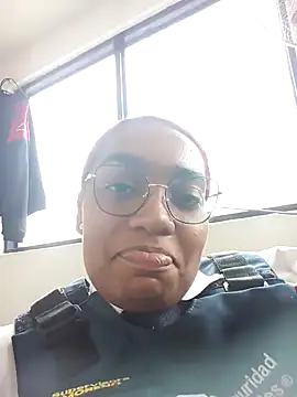 Cinnamon-Skin online show from 3, 1, 2025