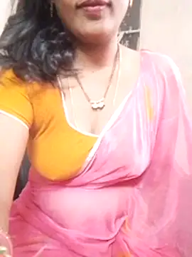 Snapshot of sneha_telugu_girl chatting on 10, 11, 2025 sneha telugu girl online show from 10, 11, 2025