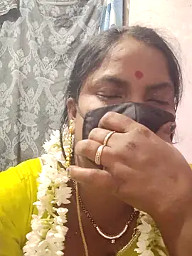 Snapshot of sana14 chatting on 15, 12, 2025 sana14 online show from 15, 12, 2025