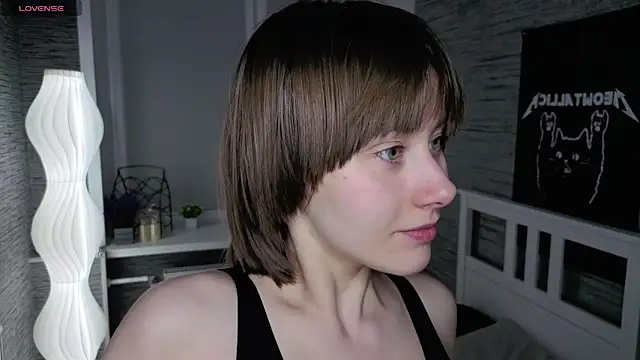 Snapshot of EthalBuffkin chatting on 17, 4, 2026 EthalBuffkin online show from 17, 4, 2026