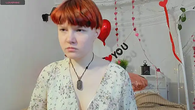 Snapshot of DreamyLuna chatting on 8, 2, 2025 DreamyLuna online show from 8, 2, 2025
