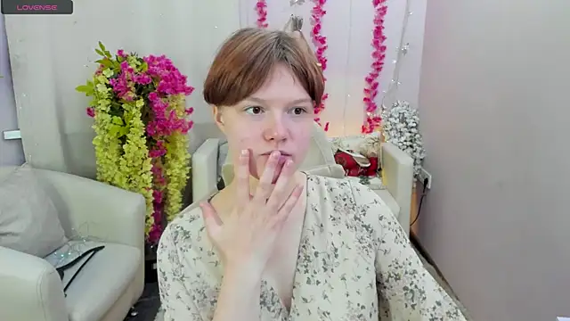 Snapshot of DreamyLuna chatting on 27, 9, 2025 DreamyLuna online show from 27, 9, 2025
