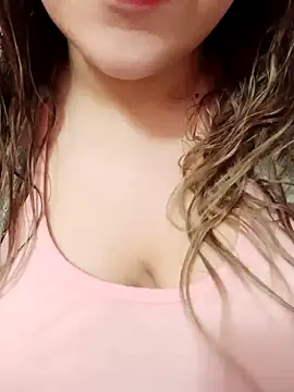 Snapshot of Hotoufia38 chatting on 20, 2, 2025 Hotoufia38 online show from 20, 2, 2025