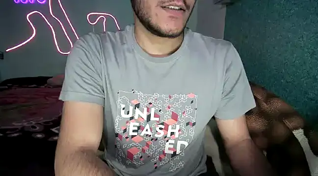 Snapshot of hunter_boy chatting on 14, 1, 2025 hunter boy online show from 14, 1, 2025