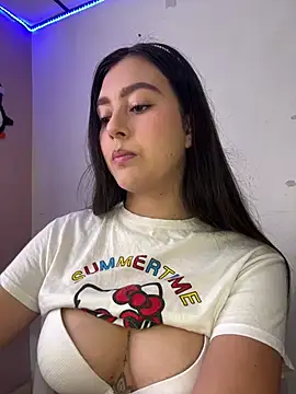 Snapshot of kanne_mia chatting on 2, 2, 2025 kanne mia online show from 2, 2, 2025