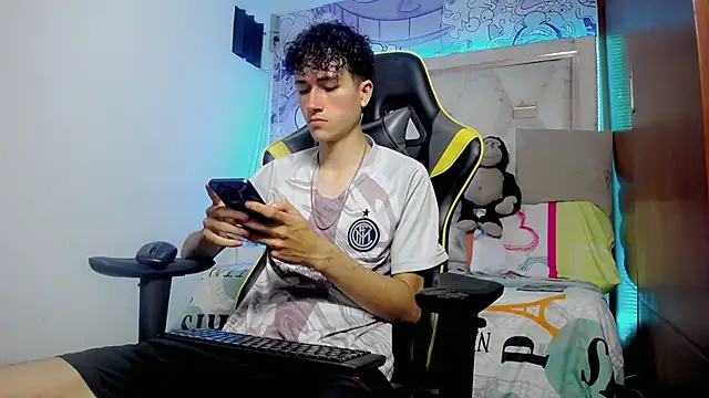 johnny cagee online show from 23, 11, 2025