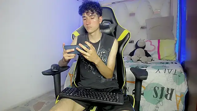 johnny cagee online show from 24, 11, 2025