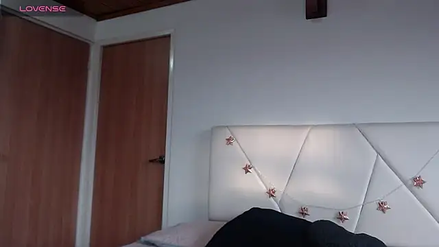 Snapshot of julz_03 chatting on 5, 12, 2025 julz 03 online show from 5, 12, 2025