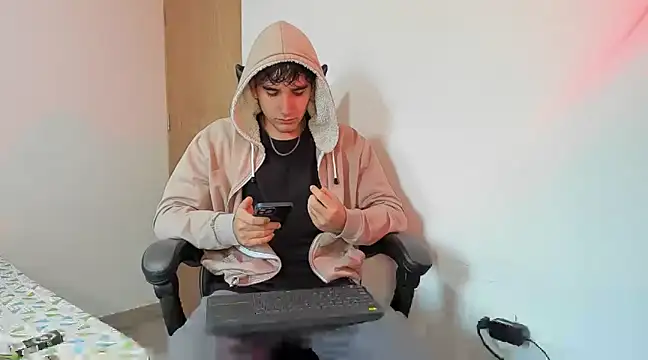 Snapshot of leo030809 chatting on 19, 3, 2025 leo030809 online show from 19, 3, 2025