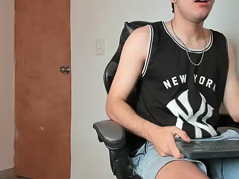 Snapshot of leo030809 chatting on 23, 2, 2026 leo030809 online show from 23, 2, 2026