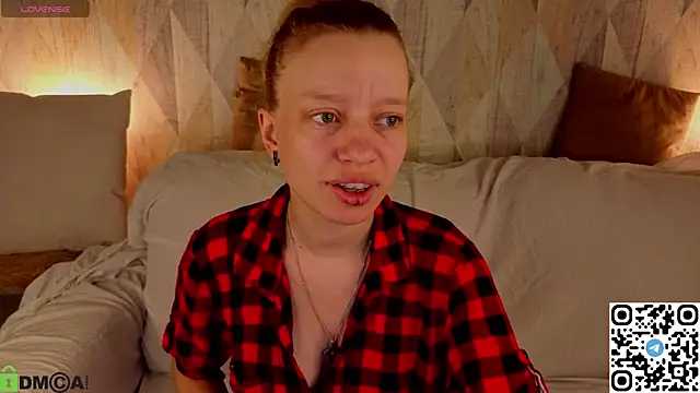 Snapshot of Michelle_Blond chatting on 15, 6, 2026 Michelle Blond online show from 15, 6, 2026
