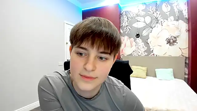 EmiliaYours online show from 16, 2, 2026