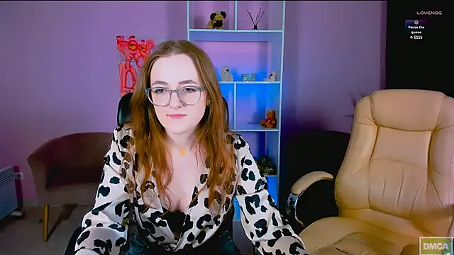 luna berryy online show from 3, 12, 2024