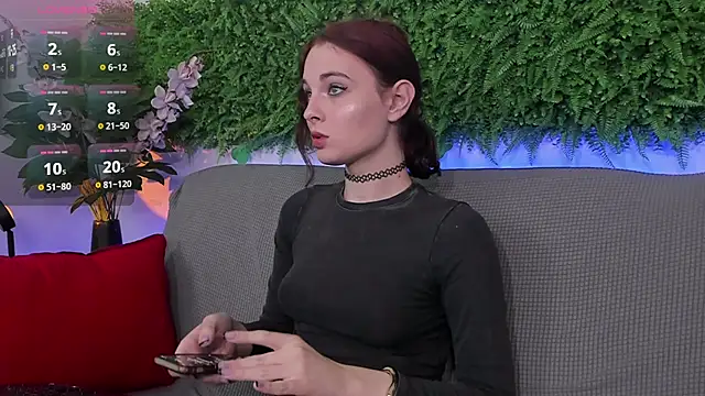 AprilAvery online show from 5, 3, 2025