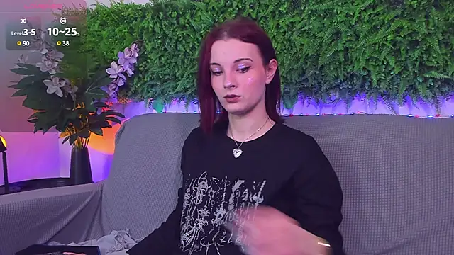 AprilAvery online show from 20, 3, 2025