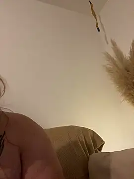 Snapshot of XtentationMG chatting on 19, 5, 2026 XtentationMG online show from 19, 5, 2026