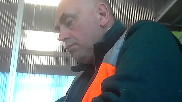 Snapshot of pantomax chatting on 9, 10, 2025 pantomax online show from 9, 10, 2025