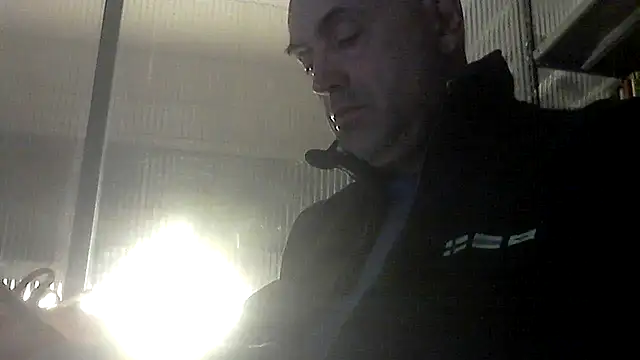 Snapshot of pantomax chatting on 4, 11, 2025 pantomax online show from 4, 11, 2025