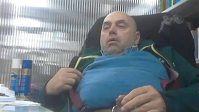 Snapshot of pantomax chatting on 12, 11, 2025 pantomax online show from 12, 11, 2025