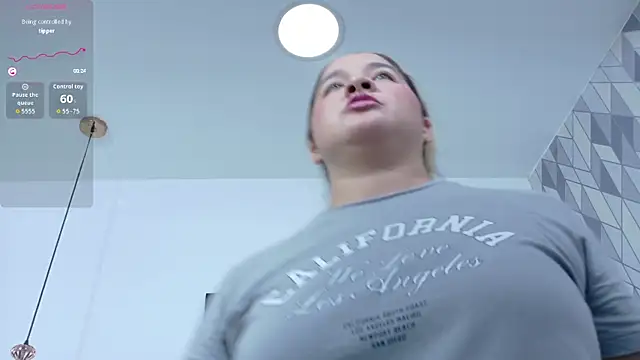 collegepawglovedaddy online show from 12, 4, 2026