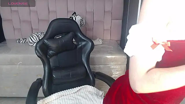 Snapshot of jesi_daniels_b chatting on 1, 12, 2024 jesi daniels b online show from 1, 12, 2024