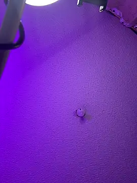 aurora divine online show from 5, 4, 2026