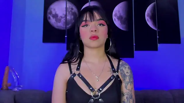 Snapshot of maddy_walker chatting on 16, 12, 2024 maddy walker online show from 16, 12, 2024