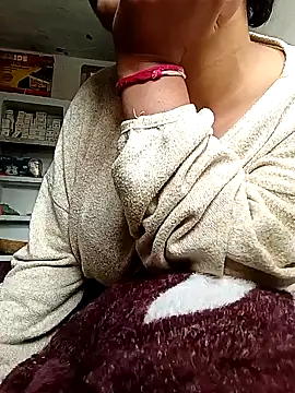 Snapshot of ruhi2003 chatting on 2, 12, 2024 ruhi2003 online show from 2, 12, 2024