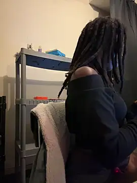 choclatepeaach online show from 10, 11, 2025