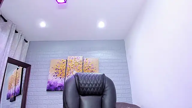 ebbafernandez  online show from 8, 2, 2026