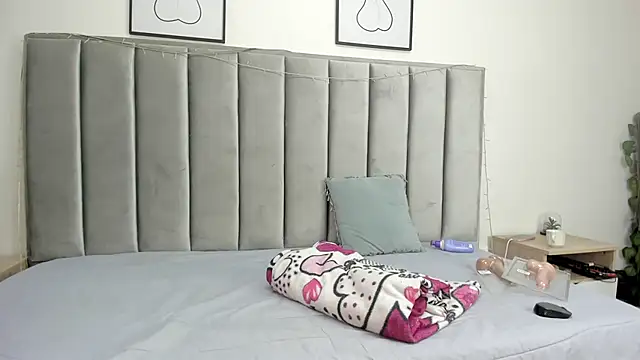 Laiia Page online show from 15, 3, 2025