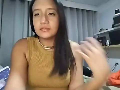 Snapshot of cami_victoria chatting on 25, 5, 2026 cami victoria online show from 25, 5, 2026