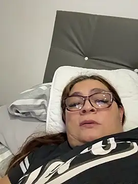 AntonellaAlondra4 online show from 25, 3, 2026