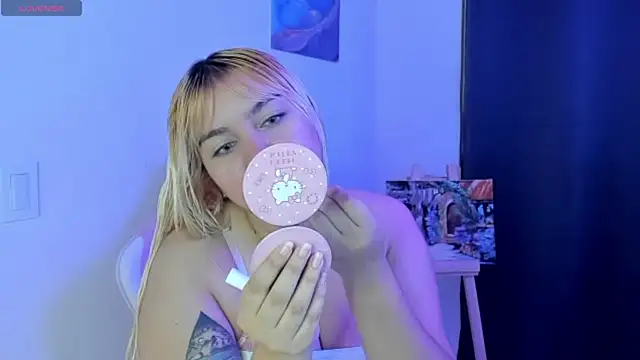 Snapshot of Pretty__zoe chatting on 11, 2, 2025 Pretty  zoe online show from 11, 2, 2025